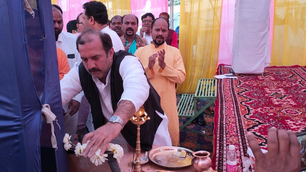 Bhura Bhagat Chowk Jabalpur 17