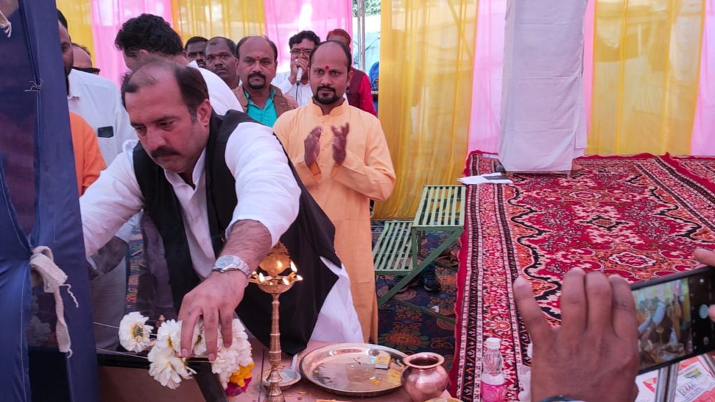 Bhura Bhagat Chowk Jabalpur 18